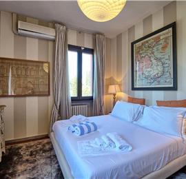 5 bedroom villa with pool and tennis court near San Gimignano, sleeps 10